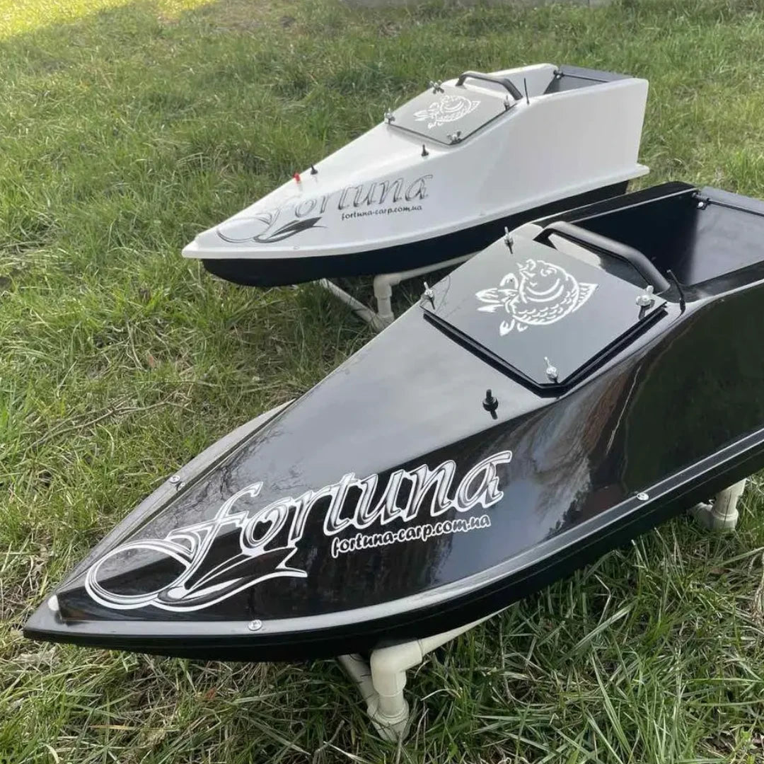 Кораблик Фортуна — бункер 3 л, дальність 600 м | Помаранчевий, 27 000 mAh, базова комплектація