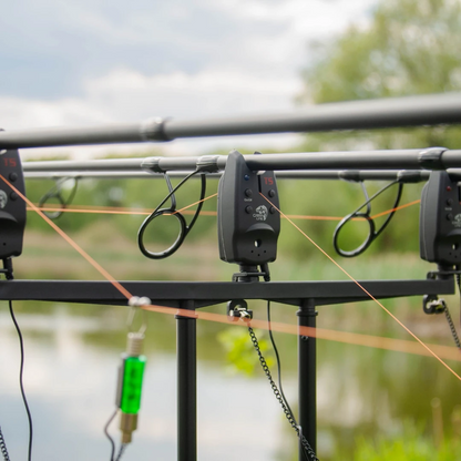 Готовий короповий набір Eclipse EOS на 3 вудилища 3.6 м 3.5Lb + тринога Eclipse ZJS-123